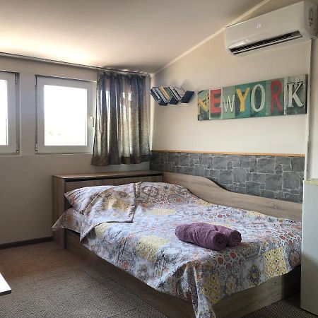 Attic Studio Apartment โซเฟีย ภายนอก รูปภาพ